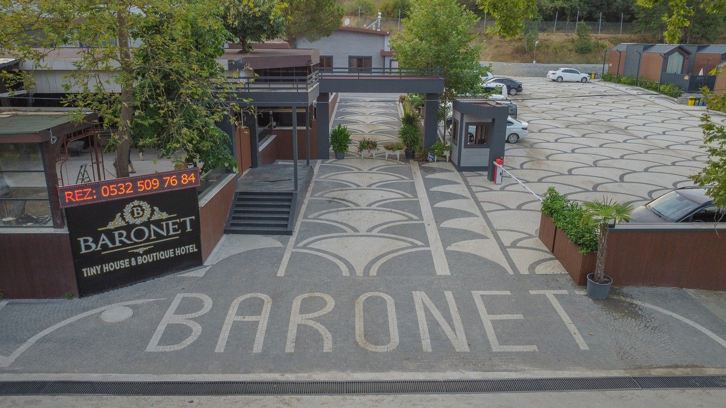 Baronet Tiny House Boutique Hotel