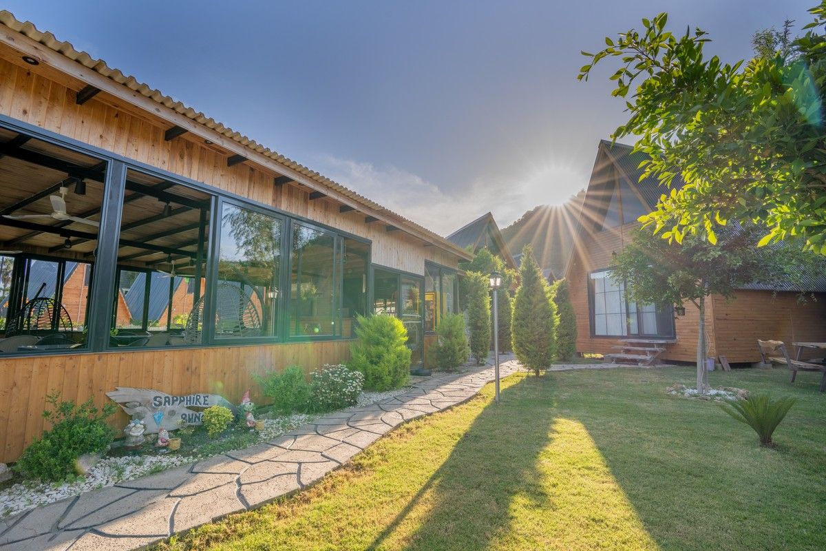 Karaoz Sapphire Bungalows