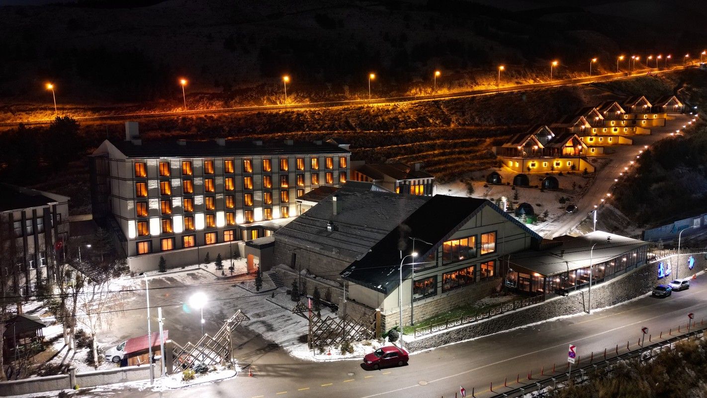 Snowdora Ski Resort Hotels & Villa