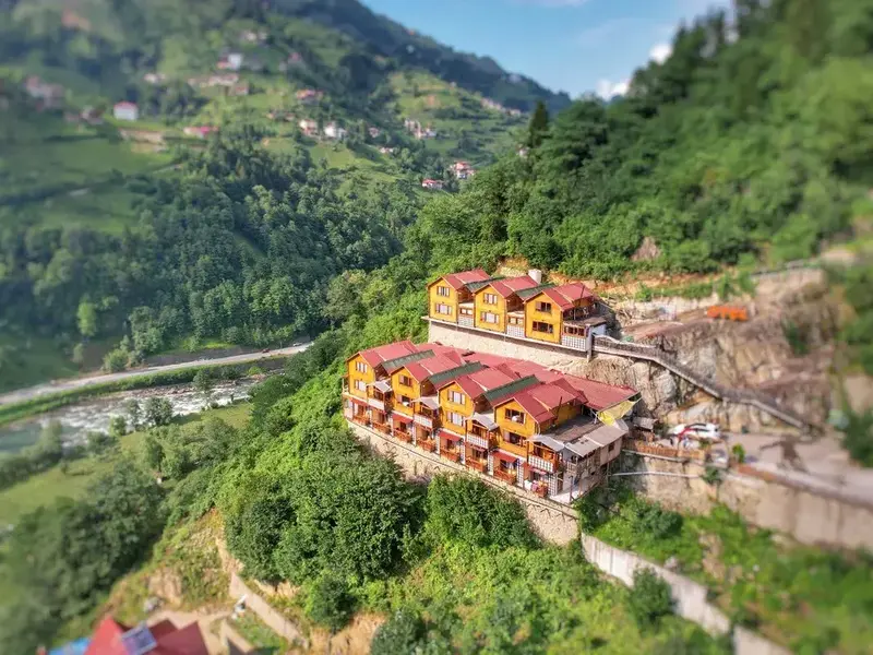 Seyri Panorama Bungalov Otel Çamlıhemşin