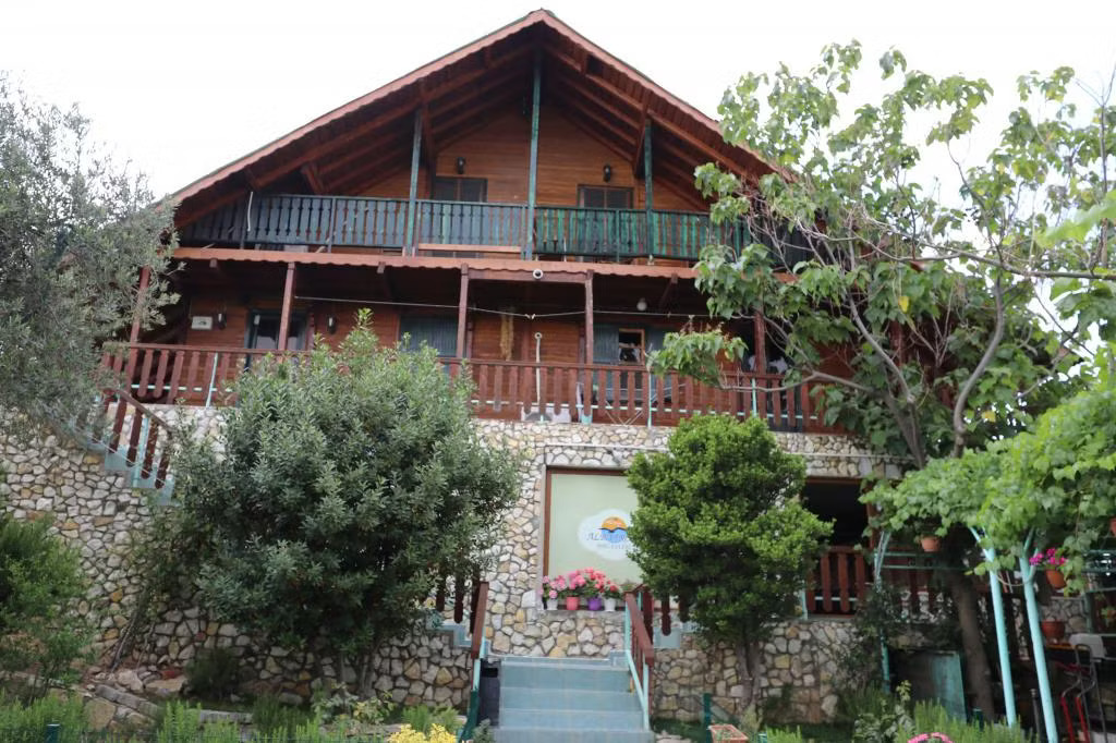 Albatross Dağ Evleri